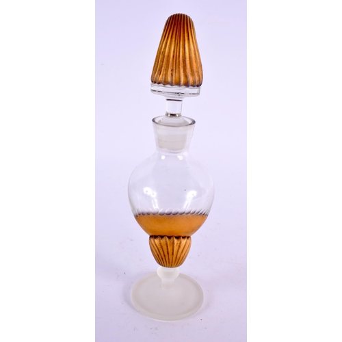 91 - AN ART DECO FRENCH GLASS SCENT BOTTLE AND STOPPER. 19 cm high.