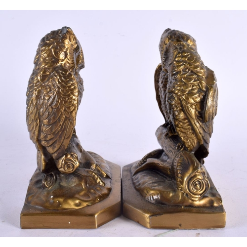 477 - A PAIR OF ART DECO OWL BRONZE BOOK ENDS. 16 cm x 10 cm.