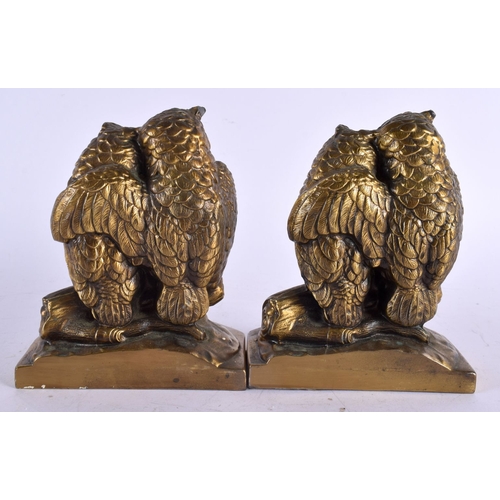 477 - A PAIR OF ART DECO OWL BRONZE BOOK ENDS. 16 cm x 10 cm.