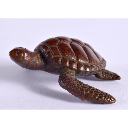 1038 - A JAPANESE BRONZE TORTOISE OKIMONO. 82 grams. 6 cm x 5 cm.