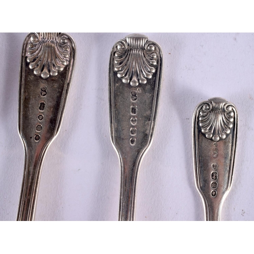 1135 - VICTORIAN SILVER FLATWARE. London 1847. 465 grams. 18 cm x 3.5 cm. (qty)