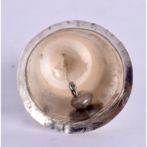 1157 - A CONTINENTAL SILVER BELL together with a silver snuff box. 34 grams. Largest 5 cm x 3 cm. (2)