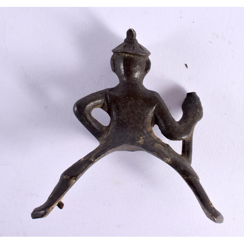 1158 - AN UNUSUAL 18TH/19TH CENTURY CONTINENTAL BRONZE MALE. 10 cm x 8 cm.