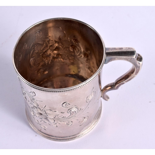 1200 - A CONTINENTAL SILVER TANKARD. 105 grams. 8 cm x 7 cm.