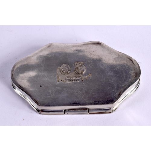 1202 - A VINTAGE PEWTER HUNTING BOX. 172 grams. 12 cm x 7 cm.