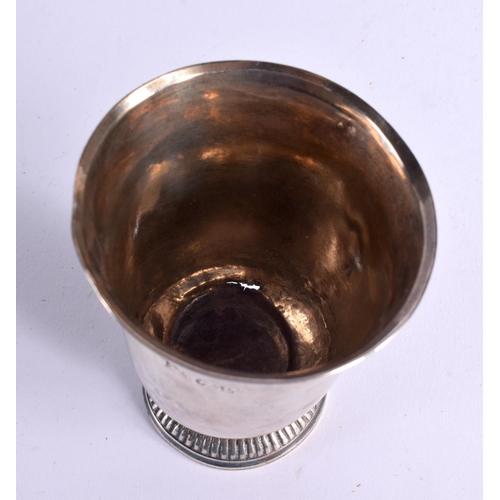 1206 - AN 18TH CENTURY SILVER BEAKER. 65 grams. 8.5 cm x 7 cm.