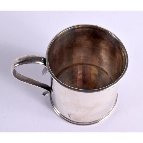 1213 - AN EARLY AMERICAN BALDWIN & JONES WHITE METAL MUG. 168 grams. 11 cm x 9 cm.