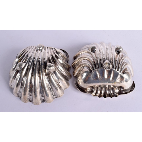 1214 - A LARGE PAIR OF 19TH CENTURY CONTINENTAL SILVER SHELL SALTS. 269 grams. 14 cm x 13.5 cm.