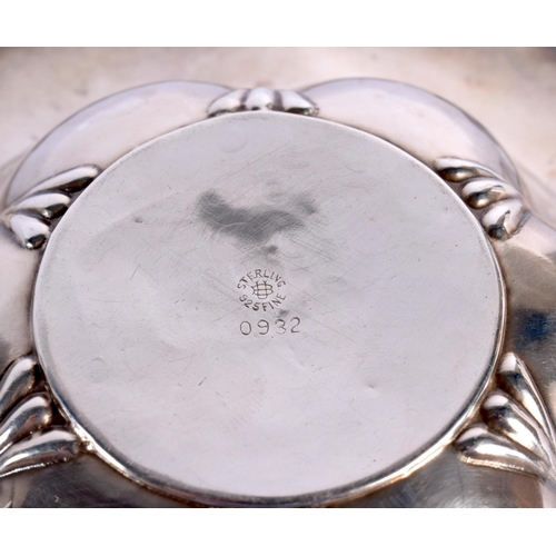 1218 - A SILVER FLOWER DISH. 119 grams. 17 cm wide.