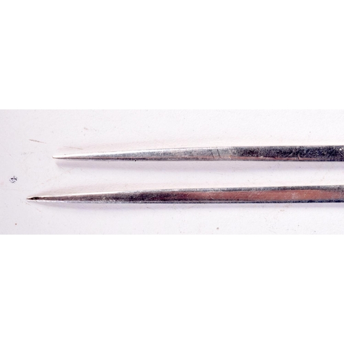 1366 - A PAIR OF 18TH/19TH CENTURY SCOTTISH PROVINCIAL SILVER SKEWERS. 28 grams. 20 cm long.