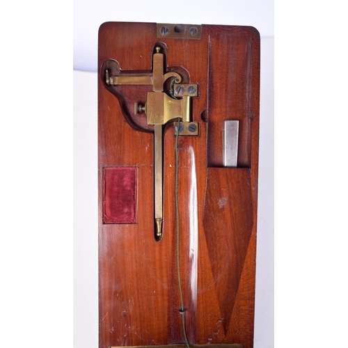 1374 - ANTIQUE WEIGHING SCALES. 17.5 cm x 8 cm extended.