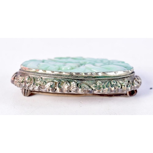 1478 - A 19TH CENTURY CHINESE SILVER AND JADE BROOCH. 18.1 grams. 4.75 cm x 3.5 cm.