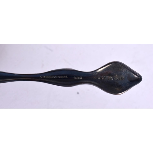 1529 - THE AUSTRALIAN COLLECTION SILVER PLATED ENAMEL SPOONS. 12.5 cm x 2.5 cm.