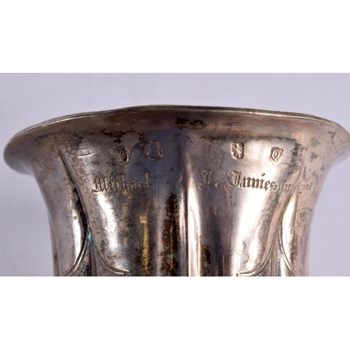 1559 - AN ANTIQUE SCOTTISH SILVER MUG. Glasgow 1835. 150 grams. 10.75 cm x 10.75 cm.