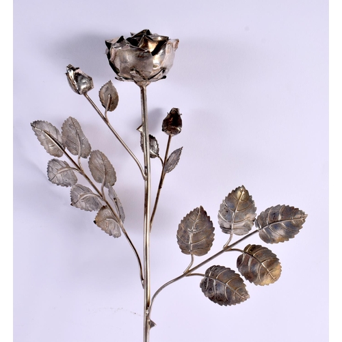 1560 - A LARGE CONTINENTAL SILVER ROSE. 259 grams. 47 cm x 24 cm.