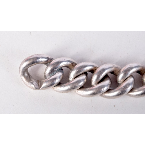 1668 - A SILVER BRACELET. 92.5 grams. 22 cm long.