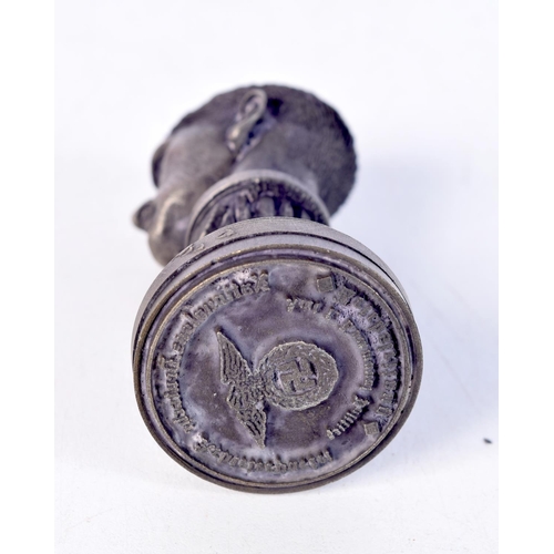 1679 - A GERMAN MILITARY SEAL. 185.2 grams. 8 cm x 3.5 cm.