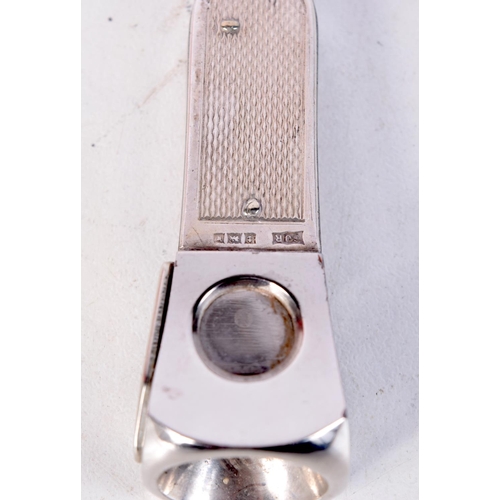 1696 - A SILVER CIGAR CUTTER. Birmingham 1971. 30.8 grams. 6 cm x 2 cm.