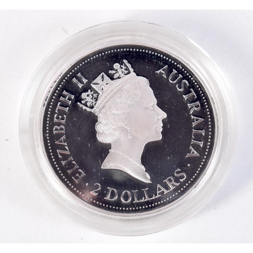 1697 - AN AUSTRALIAN SILVER PROOF COIN. 62.7 grams. 5 cm wide.