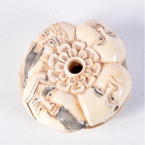 1739 - A JAPANESE BONE HEAD NETSUKE. 4 cm x 1.5 cm.