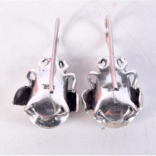 1751 - A PAIR OF SILVER FLY EARRINGS. 7.9 grams. 3 cm x 1.5 cm.