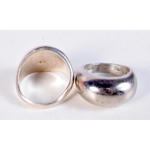 1768 - TWO SILVER RINGS. O/Q. 16.7 grams. (2)