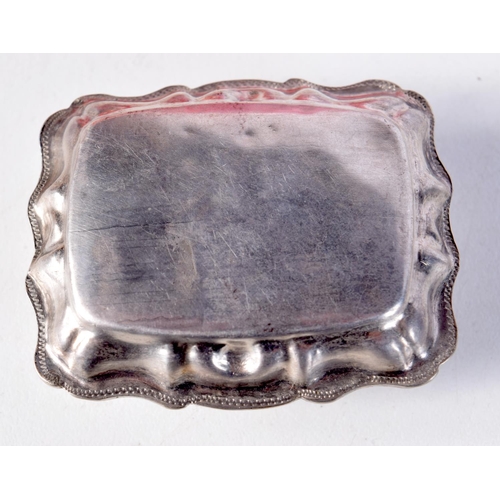 1776 - A SILVER PILL BOX. 27.3 grams. 5.5 cm x 4.5 cm.