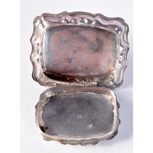 1776 - A SILVER PILL BOX. 27.3 grams. 5.5 cm x 4.5 cm.