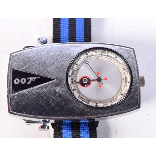 1783 - A 007 JAMES BOND WRISTWATCH. 6 cm x 4 cm.