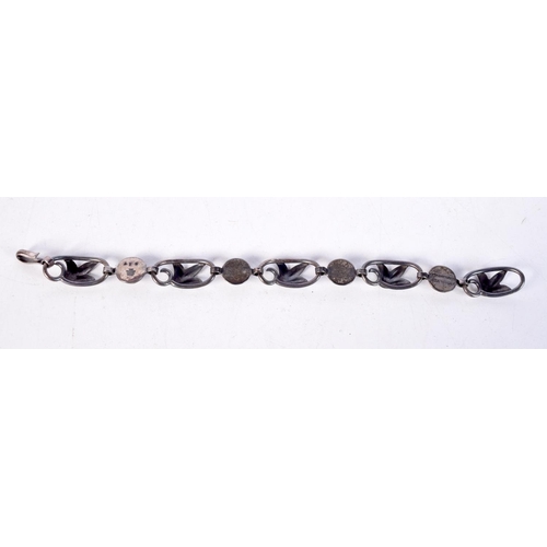 1789 - A DANISH SILVER GEORG JENSEN BRACELET. 16 grams. 16 cm long.