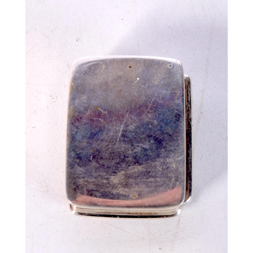 1814 - A SILVER BOX. 21 grams. 3.25 cm x 2.5 cm.