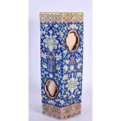 2019 - A LARGE 19TH CENTURY CHINESE PORCELAIN HAT STAND Qing, painted with flowers. 28 cm x 12 cm.