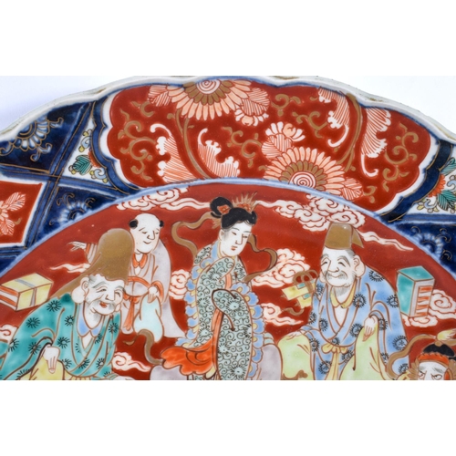 2020 - A LARGE 19TH CENTURY JAPANESE MEIJI PERIOD IMARI CHARGER painted with figures in landscapes. 39 cm w... 