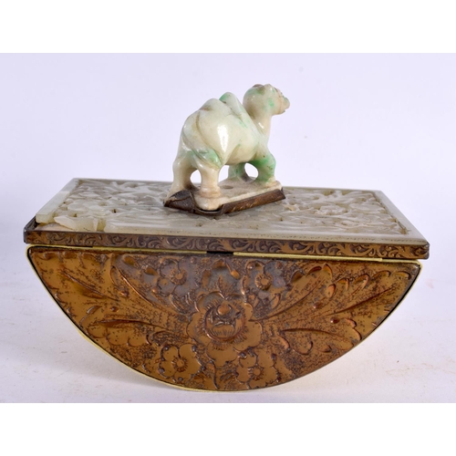 2099 - A LATE 19TH CENTURY CHINESE JADE AND JADEITE GILT METAL INK BLOTTER Late Qing. 10 cm x 7 cm.