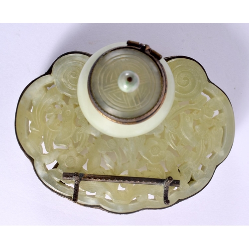 2100 - A LATE 19TH CENTURY CHINESE CARVED JADE INKWELL AND COVER Late Qing. 13 cm x 8 cm.