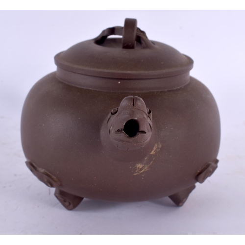 2116 - A CHINESE YIXING POTTERY TEAPOT AND COVER 20th Century. 17 cm wide.