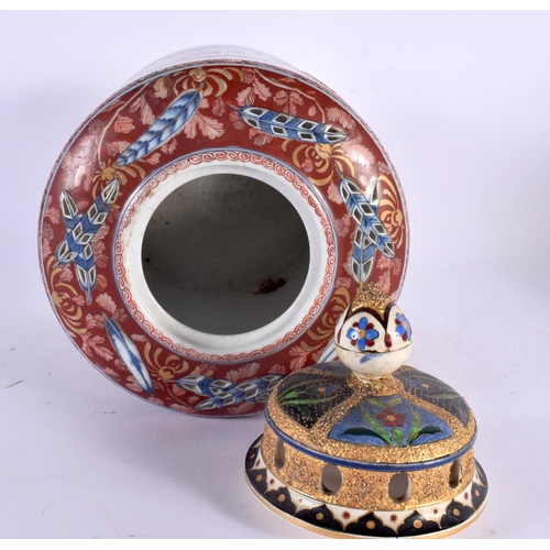 2140 - A LARGE 19TH CENTURY JAPANESE MEIJI PERIOD IMARI CENSER together with a Qianlong caddy etc. Largest ... 