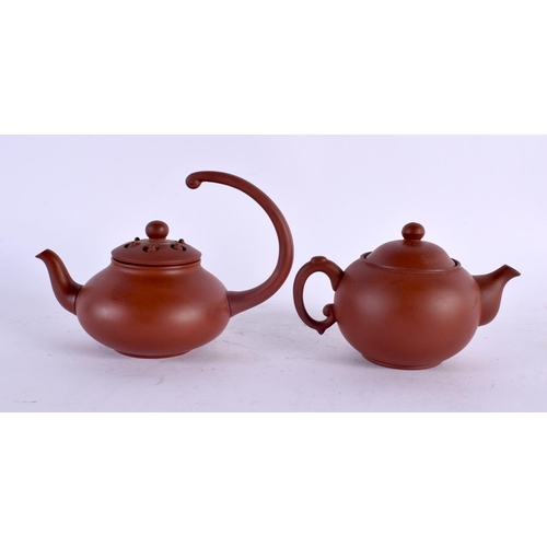 2142 - THREE CHINESE YIXING POTTERY TEAPOTS AND COVERS 20th Century. Largest 14 cm wide. (3)