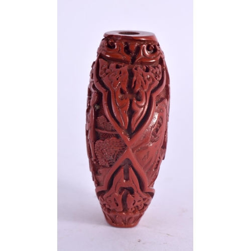 2155 - A 19TH CENTURY CHINESE CARVED CINNABAR LACQUER SNUFF BOTTLE Qing. 6.5 cm x 4.5 cm.