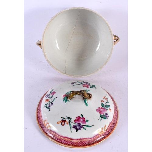 2160 - AN 18TH CENTURY CHINESE EXPORT FAMILLE ROSE MANDARIN DISH Qianlong, together with a similar ecuelle ... 