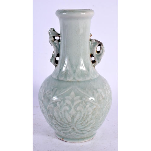 2197 - A 19TH CENTURY CHINESE CELADON TWIN HANDLED PORCELAIN VASE decorated with flowers and vines. 16 cm h... 