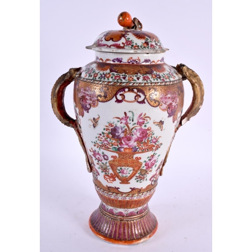 2236 - AN 18TH CENTURY CHINESE EXPORT FAMILLE ROSE TWIN HANDLED VASE AND COVER Qianlong. 25 cm x 12 cm.