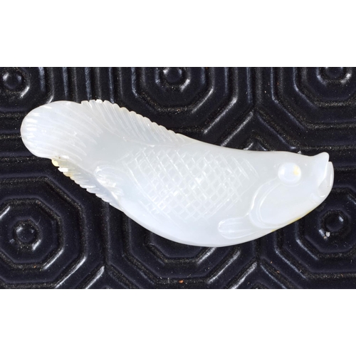 2264 - A CHINESE CARVED WHITE JADE FISH 20th Century, together with a jade duck & plaque. Largest 7 cm x 3 ... 