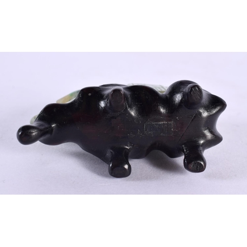 2289 - AN EARLY 20TH CENTURY CHINESE CARVED JADEITE FIGURE OF AN ELEPHANT Late Qing/Republic. 5 cm x 5 cm.