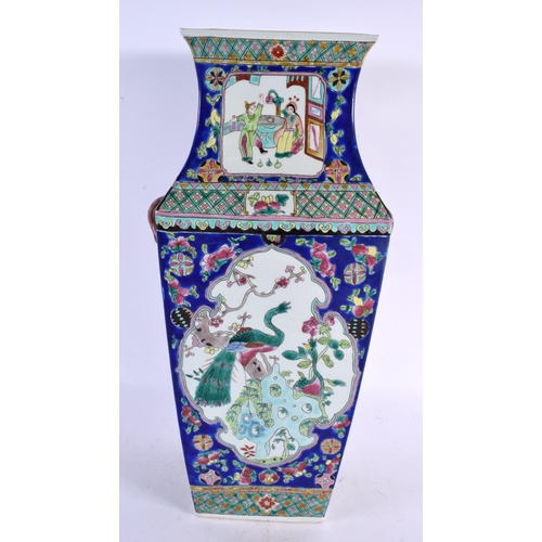 2306 - A LARGE CHINESE REPUBLICAN PERIOD FAMILLE ROSE ROSE painted with figures upon a blue ground. 42 cm x... 