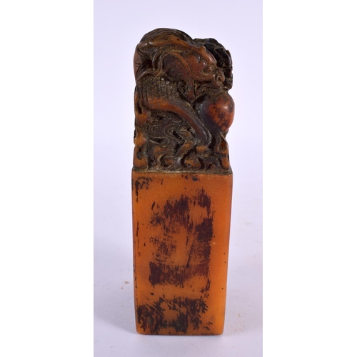 2324 - A CHINESE CARVED SOAPSTONE SEAL 20th Century. 12 cm x 5 cm.