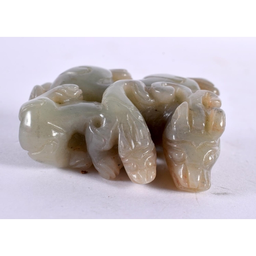 2336 - A CHINESE CARVED JADE BEAST 20th Century. 5.5 cm x 4.5 cm.