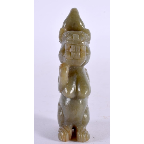 2338 - A CHINESE CARVED JADE BEAST 20th Century. 8.25 cm x 4 cm.