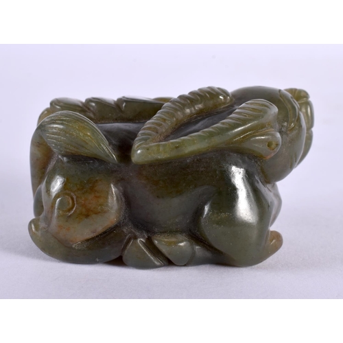 2346 - A CHINESE CARVED GREEN JADE BEAST 20th Century. 7 cm x 3.75 cm.