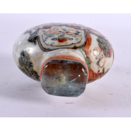 2354 - A 19TH CENTURY CHINESE FAMILLE ROSE PORCELAIN SNUFF BOTTLE bearing Qianlong marks to base. 6.5 cm x ... 